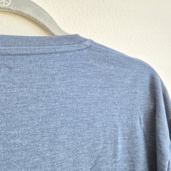 Uniqlo Heather Blue Crew Neck Shirt Size XL - Picture 6 of 6